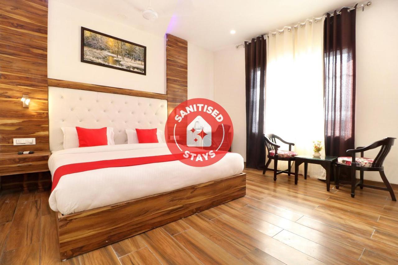 Hotel D Plaza Zirakpur Luaran gambar