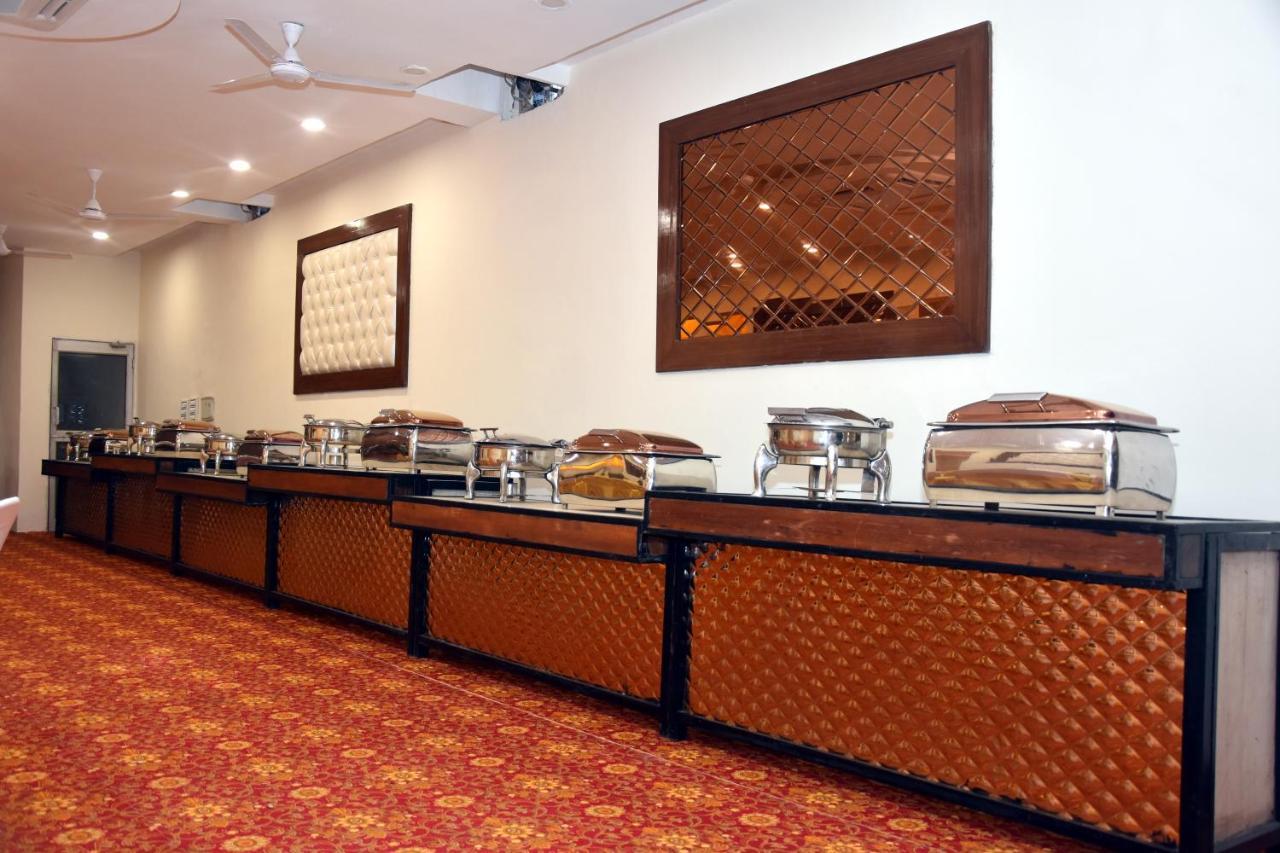 Hotel D Plaza Zirakpur Luaran gambar