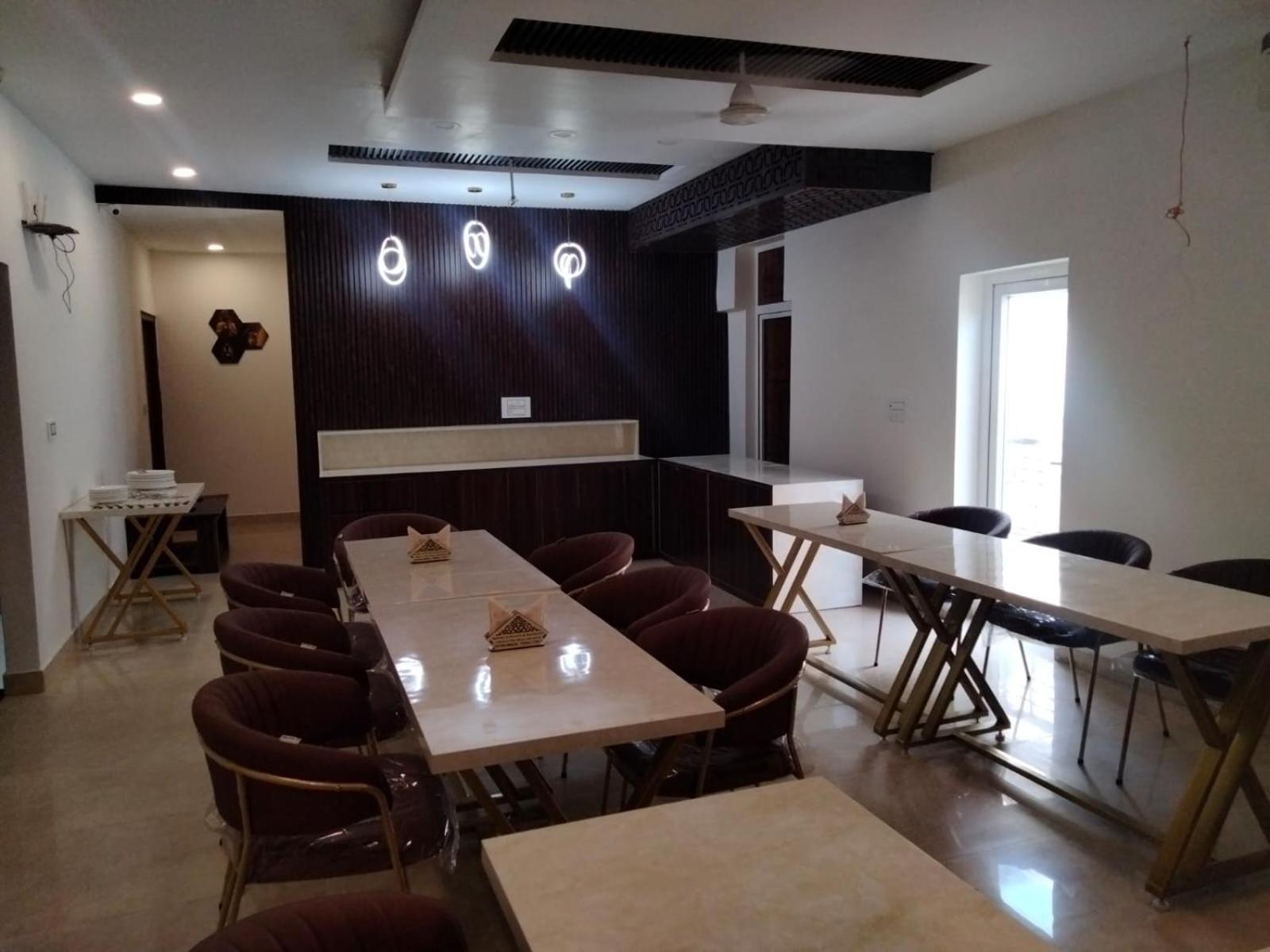Hotel D Plaza Zirakpur Luaran gambar