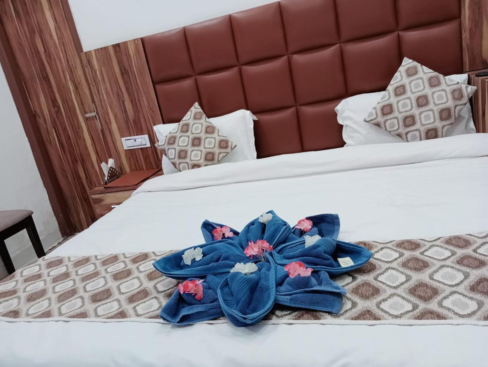 Hotel D Plaza Zirakpur Luaran gambar