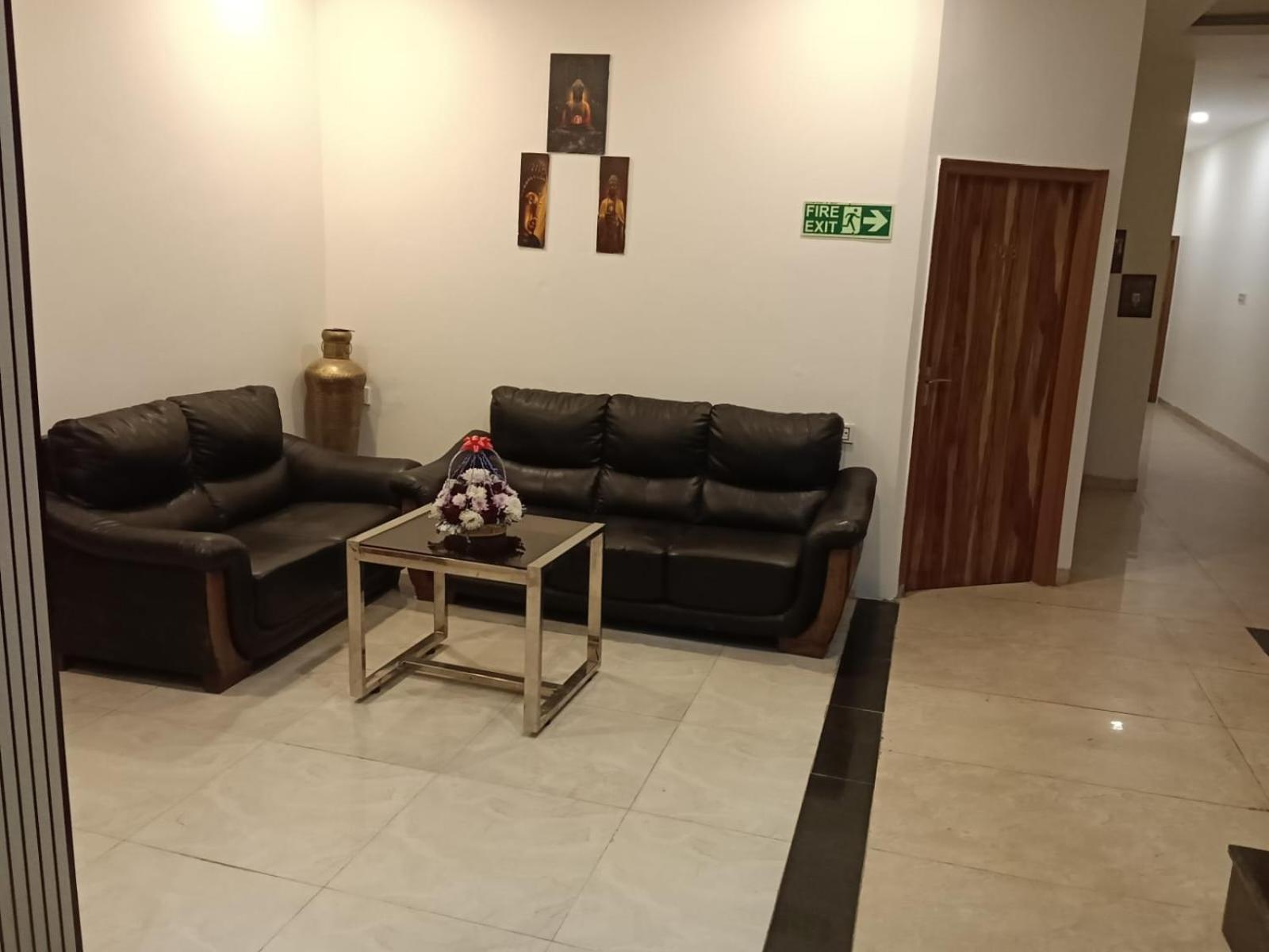 Hotel D Plaza Zirakpur Luaran gambar